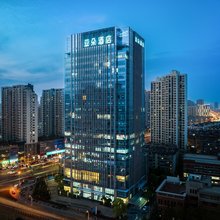 合肥瑶海和平路亚朵酒店