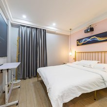 广州现代·ins风主题公寓(棠东地铁站店)