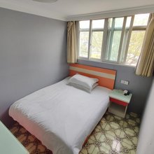 星中旅馆(上海星中路地铁站店)