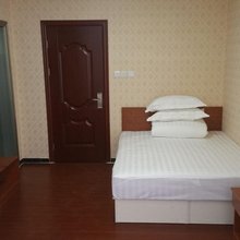 滦平龙庭宾馆