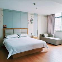 深圳威夷斯民宿