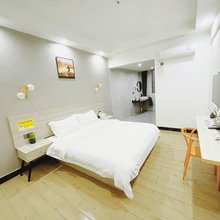 佛山拾光青年公寓