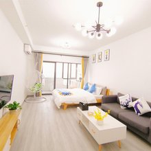 成都季遇民宿(成都会展中心海昌极地海洋公园店)