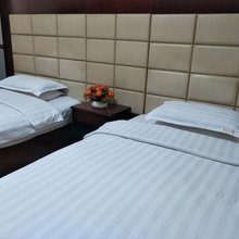怀化鸿丰宾馆(国际商贸城火车站店)