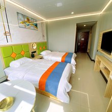 格尔木全宇酒店(格尔木火车站店)
