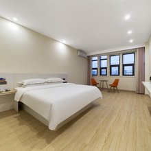 爱之蔓连锁酒店(宜宾临港装备城店)