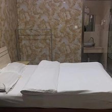 回到家宾馆