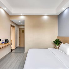 中亚酒店(告庄西双景店)