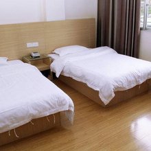 龙胜航鑫酒店