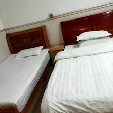 广州雅馨住宿(龙归金铂广场店)
