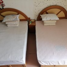 胡新华旅店