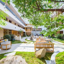 四姑娘山宾馆(长坪沟景区店)
