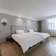玉兰树下精选酒店