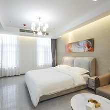 云栖民宿(禹州中央广场店)
