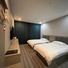 蓝藤宾馆