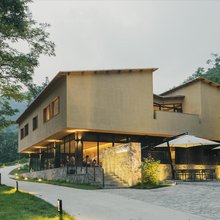 回山里人文度假区