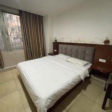 广州盈丰旅业(石围塘地铁站店)