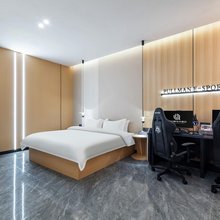 铂尔曼电竞酒店