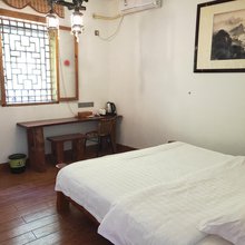 凤冠山美庐乡居客栈(阳朔遇龙河景区店)