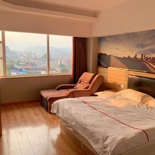 尚逸酒店(勐腊泼水广场店)