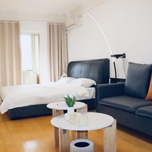 西来屋公寓(西安大唐芙蓉园店)