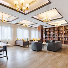 鹭湖花园酒店(成都新川科技园四河地铁站店)