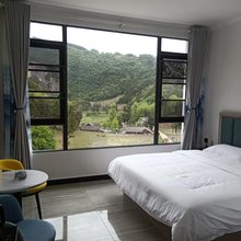 山屿湖农家院
