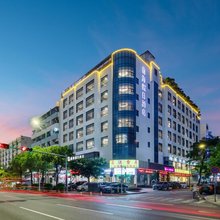 深圳前海假日酒店(宝安兴东地铁站店)