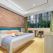 四季美景酒店(襄阳民发商业广场店)