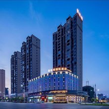 曼哈顿国际酒店(新化县体育馆县政府店)
