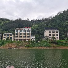 千岛湖贵平山庄
