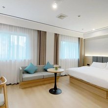 上海尚季酒店(长兴岛凤凰镇店)