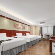 拾楼酒店(长沙火车站地铁站店)