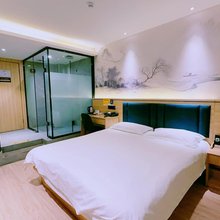 天王精品酒店(巩义新兴路星月时代广场店)