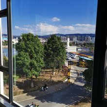 大理星辰海大海景酒店(大理站兴盛大桥店)