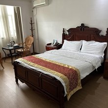 郫县雅楠商务酒店(菁蓉湖生态公园店)
