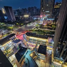 优享轻奢投影公寓(市府路白麓里店)
