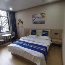 从江源满酒店
