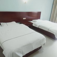 南昌鑫春宾馆(红谷滩翠苑路地铁站店)