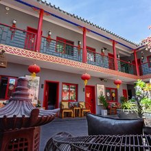 荣府老宅酒店(鼓楼南锣鼓巷地铁站店)