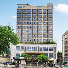 芳园春天酒店(龙岩农校学校北大附属实验学校店)