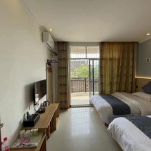 瑜尚滕舍民宿(北海银滩店)