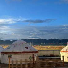 赛里木湖山水庄园