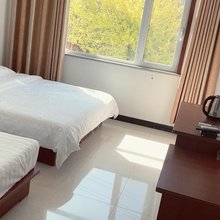 易县郝客农家院