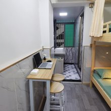 七月居青年旅舍