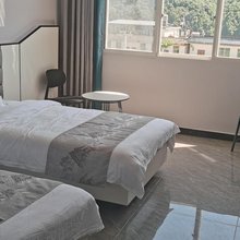绿春鑫隆大酒店