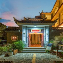 丽江束河古镇吾庐客栈