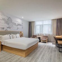 艺龙瑞云酒店(南通星湖101广场店)