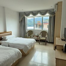 东源新回龙湖滨酒店