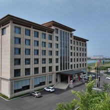 辽海假日酒店(红旗满族民俗大集店)